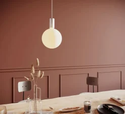 Ampoule*Tala Ampoule LED, E27, Sphere V, 8W, Dim to Warm, 2000-2800K, 720lm, , Ø15cm, H17,5cm - Porcelaine