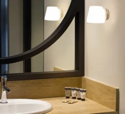 Applique*Faro Applique de salle de bain, Bianca, chrome, IP44,L12,3cm, H11cm - Blanc opalin, chrome