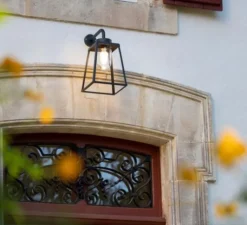 Applique*Roger Pradier Applique d'extérieur, Lampiok 2 n°3, gris noir, IP65, L28cm, H54,7cm - gris noir, verre clair