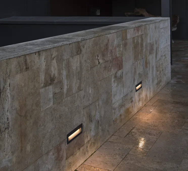 Applique, encastré de marche, NAT LED, gris foncé, IP65, 3000K, 330lm, L22,5cm, H7,5cm - Faro