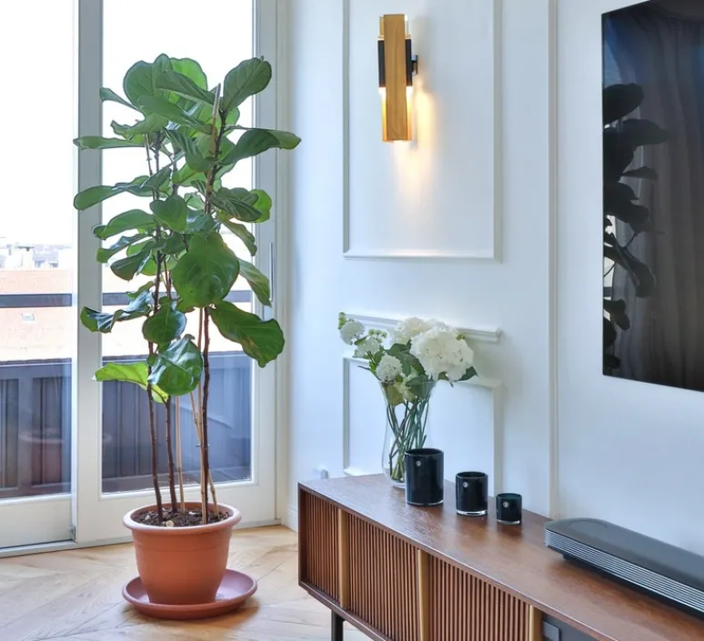 Applique*Tooy Applique, Excalibur Simple 559.41, , IP40, LED, dim, 2700K, 1200 lm, L12cm, H45cm - noir, laiton