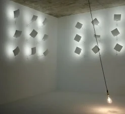 Applique murale, 18*18, blanc, Ø18cm, H8,5cm - Ingo Maurer