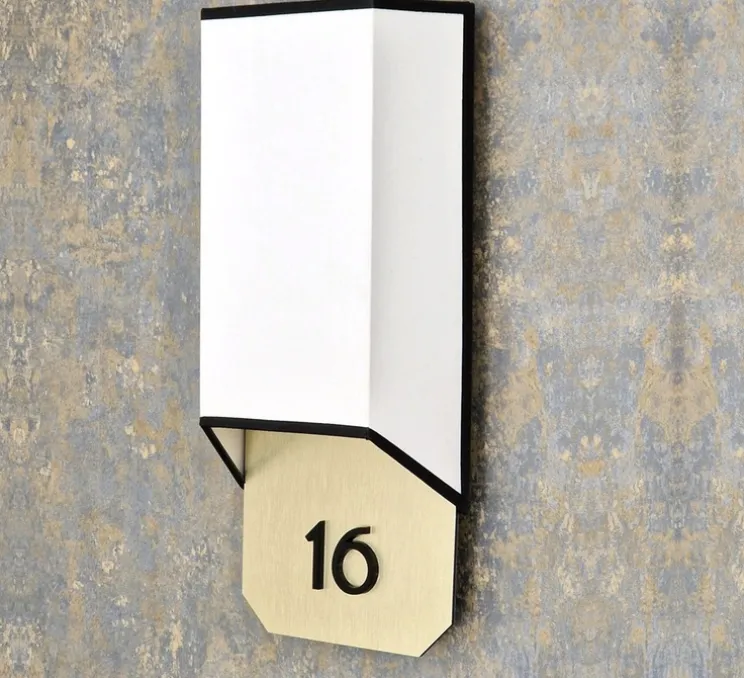 Applique murale, Années folles, Blanc bordure noire, L16cm, H35cm - DesignHeure