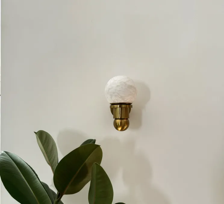 Applique murale, Bilbo, blanc, or, Ø10cm, H17cm - BACCARIS