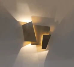 Applique*Ombre portée Applique murale, Folded, laiton, brossé et ciré, LED, 2700k, 560 lm, L18cm, H18cm - laiton martelé, brossé et ciré