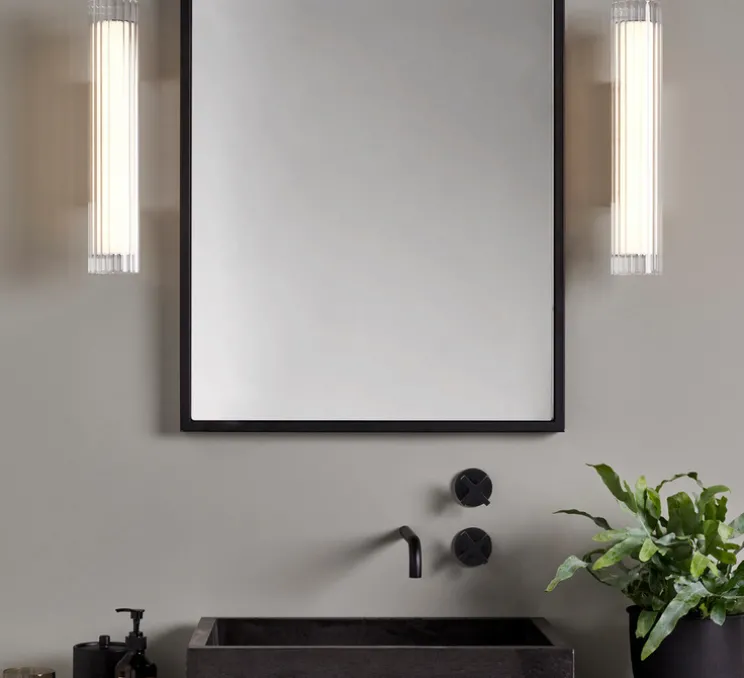 Applique murale, Io 420, or mat, IP44, LED, 3000K, 605lm, L8cm, H42cm - Astro Lighting