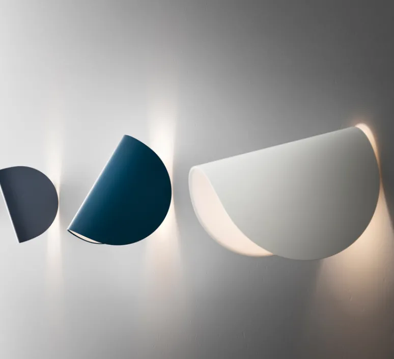 Applique*Fontana Arte Applique murale, IO, , IP40, LED, dim, 2700K, 700lm, L10,5cm, H16,5cm - bleu