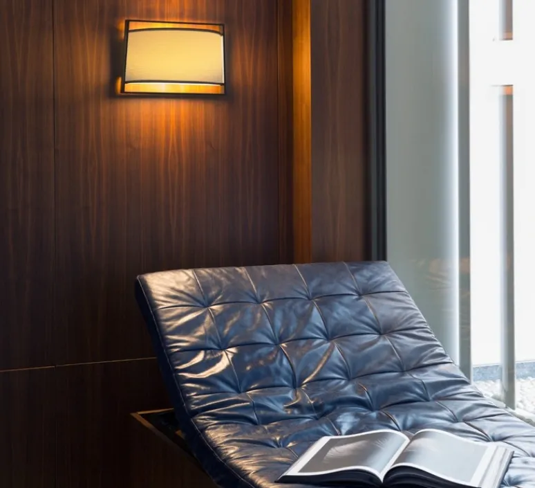 Applique*Tooy Applique murale, Macao, 551.44, , L35cm, H23cm - noir texturé, tissu beige et maille noire