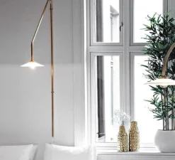 Applique*Valerie_Objects Applique murale, N°4, , L103cm, H180cm - laiton