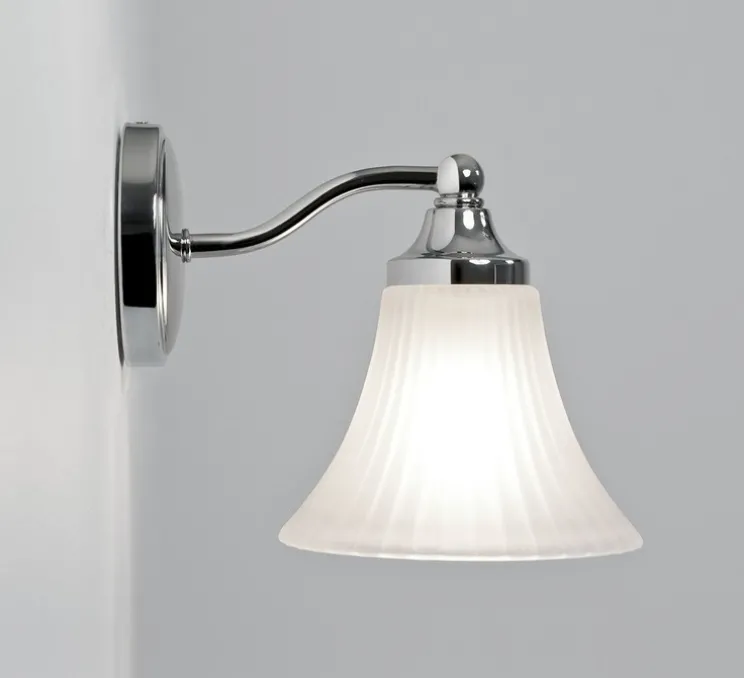 Applique murale, Nena, Chrome poli, blanc, IP44, L14cm, H16cm - Astro