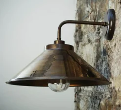 Applique murale, Nerissa, laiton antique, IP65, L39cm, H31.5cm - Mullan Lighting