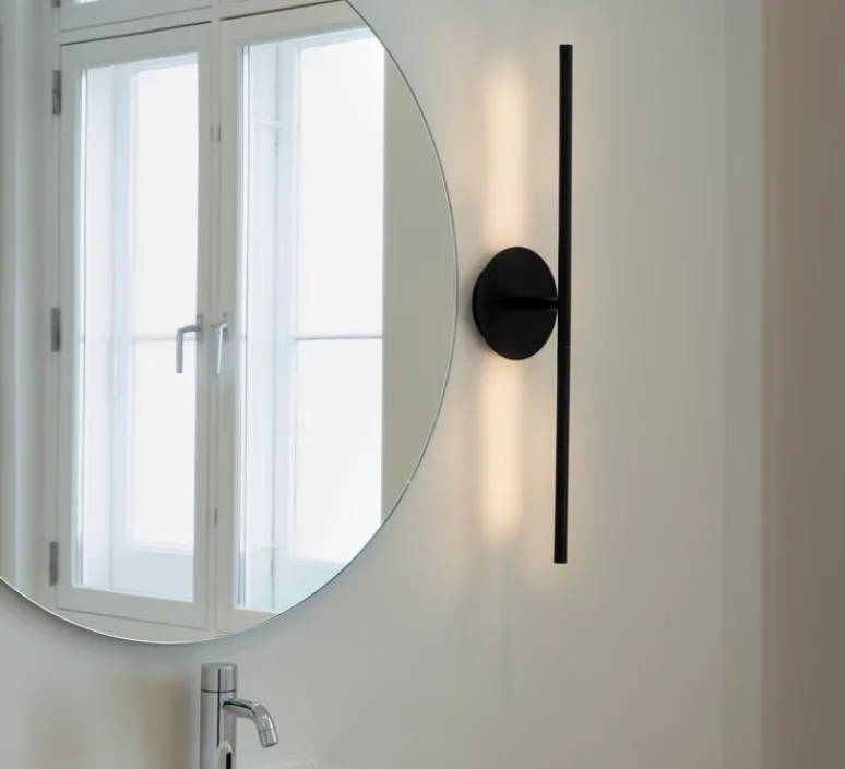 Applique*Umage Applique murale, Omni Wall, , LED, dim, 2700K, 1000 lm, L74cm, H16,6cm - noir