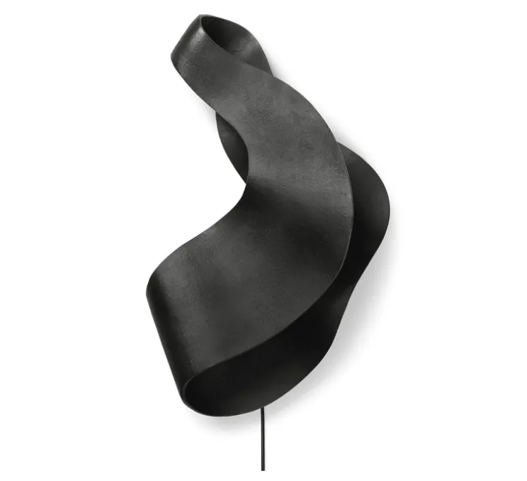 Applique murale, Oyster, noir, LED, 2500K, 730lm, L33,6cm, H60cm - Ferm Living