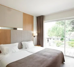 Applique murale, Park Lane reader, bronze, abat-jour blanc, LED + E27, 2700K, 101 lm, L28,5cm, H34,8cm - Astro