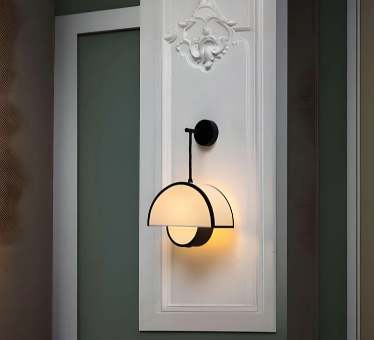 Applique murale, Petit Arto, blanc & bordure noire, L27cm, H21cm - DesignHeure