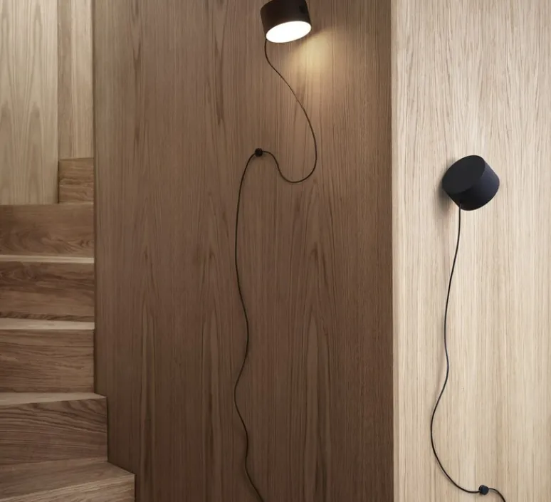 Applique*Muuto Applique murale, Post, , LED, 2700K, 330lm, Ø9,5cm, H5,4cm - noir