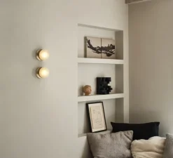 Applique*Schwung Applique murale, Pulsar Molécule 1, , L12,5cm, H12,5cm - structure laiton, verre sablé