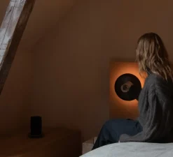 Applique*Audo Copenhagen Applique murale, Reverse, , LED, dim, 2200-3000K, 460 lm, Ø24,3cm, H15,7cm - bronze, travertin