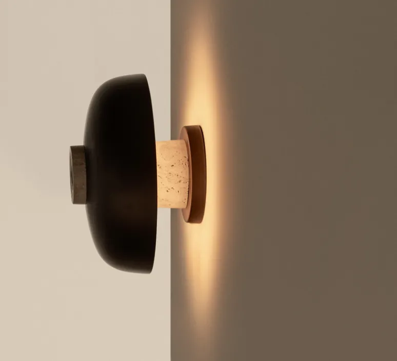 Applique*Audo Copenhagen Applique murale, Reverse, , LED, dim, 2200-3000K, 460 lm, Ø24,3cm, H15,7cm - bronze, travertin