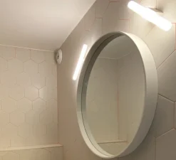 Applique murale S14d, Lampe tubulaire opale, blanc, LED, Ø7cm, H30cm - NEDGIS