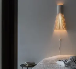 Applique*Secto Design Applique murale, Secto 4230, câble+interrupteur, , 3000K, 370lm, H60cm, L30cm - blanc