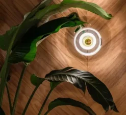 Applique*Tom Dixon Applique murale, Stone, , IP44, LED, dim, 3000k, 360 lm, L18cm, H18cm - blanc, or