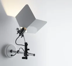 Applique*Stilnovo Applique murale, Triedro, blanc & noir, L61,2cm, H32cm - blanc & noir