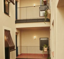 Applique*Santa & Cole Applique murale, Wally Cestita, , IP54, Ø22cm, H24cm - noir