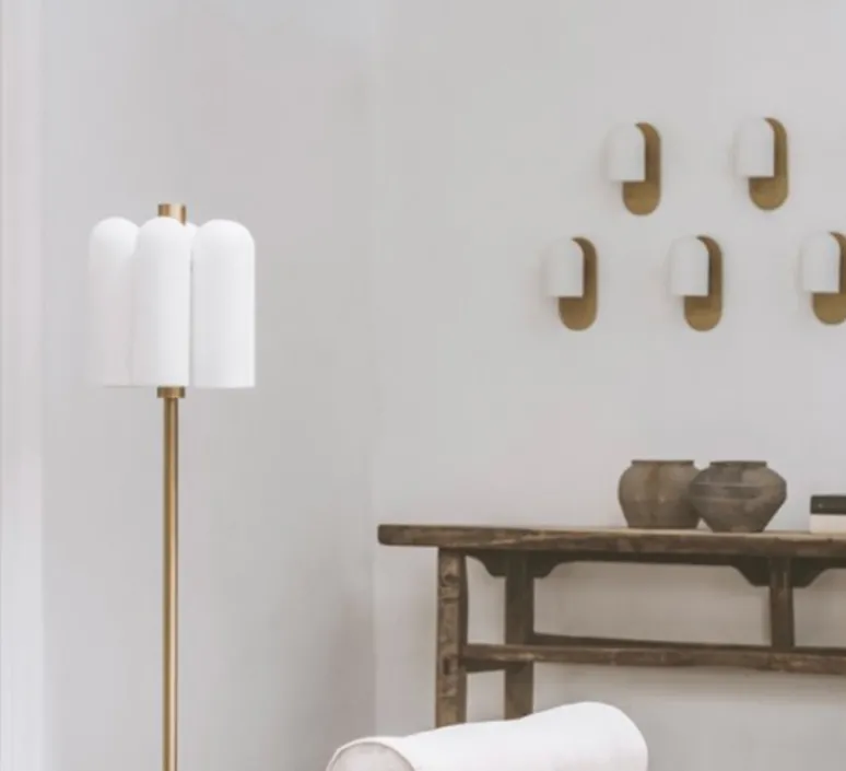 Applique*Schwung Applique, Odyssey Small, , L10,5cm, H23cm - opalin et laiton poli