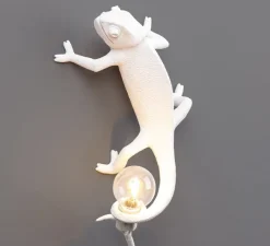 Plafonnier & Spot|Enfants*Seletti Applique ou plafonnier caméléon, Chameleon Lamp Going Up, , L21cm, H9cm - blanc