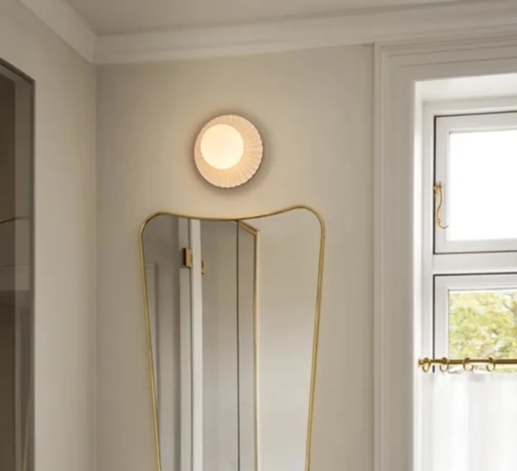 Applique ou plafonnier, Liila Muse Small, blanc, IP44, Ø20cm, Ø12cm - Nuura