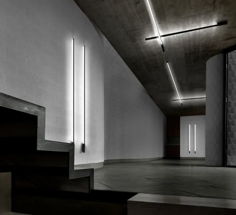 Plafonnier & Spot|Applique*Light Point Applique ou plafonnier, Stripe, , LED, 2700K, 2970lm, L150cm, H4cm - noir