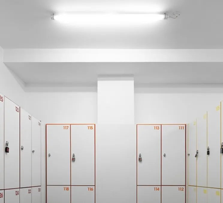 Applique ou plafonnier, Tubo 50 LED, blanc, transparent, IP67, dim, 2700K, 4475 lm, L147,2cm, H6,7cm - O/M Light