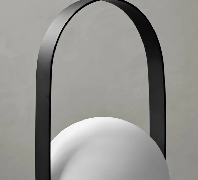 Lampe|Enfants*Audo Copenhagen Baladeuse, d'extérieur, Carrie, , IP44, LED, dim, 2700K, 250 lm, Ø13,5cm, H24,5cm - noir