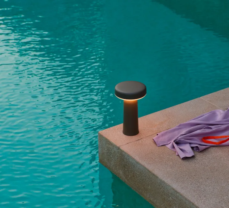 Baladeuse, Ease, noir, IP54, LED, dim, 2700K, 230 lm, Ø13,2cm, H21,5cm - Muuto