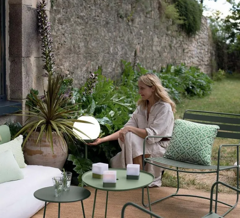 Lampe*Fermob Baladeuse, Lampe à poser, d'extérieur H63 Mooon! , cactus, IP44, dim, 3000K-6000K, 500lm, Ø25cm, H63cm - vert