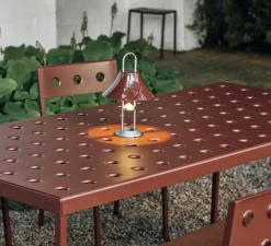 Lampe*HAY Baladeuse, Mousqueton, , IP44, LED, dim, 2550K, 157 lm, Ø19,5cm, H30,5cm - fer rouge