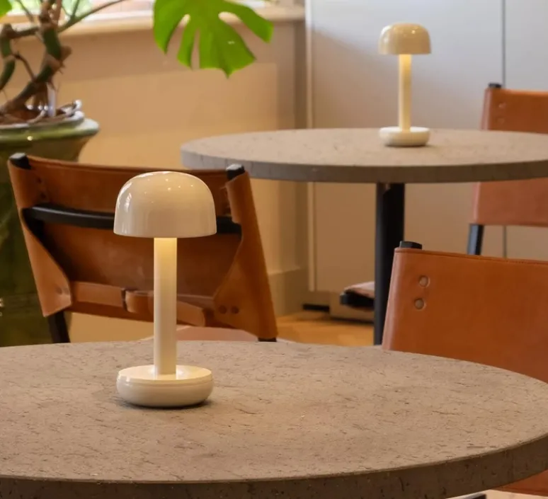 Lampe*Humble Baladeuse, Two Ivory, , IP65, LED, dim, 2700K, 11 lm, Ø8,8cm, H21,2cm - Ivoire