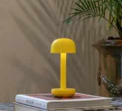 Lampe*Humble Baladeuse, Two Yellow, , IP65, LED, dim, 2700K, 11 lm, Ø8,8cm, H21,2cm - jaune