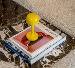 Lampe*Humble Baladeuse, Two Yellow, , IP65, LED, dim, 2700K, 11 lm, Ø8,8cm, H21,2cm - jaune