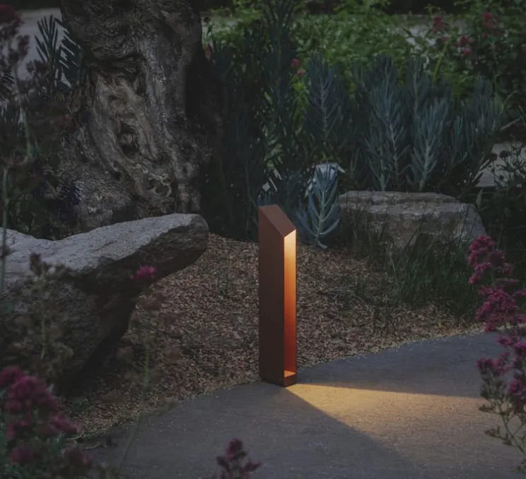 Borne, Domus B55, rouille, IP65, LED, 2700K, 505 lm, L14cm, H55cm - Marset
