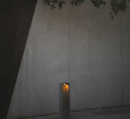 Lampadaire*Faro Borne, Grot 700, , IP55, LED, 2700K, 77 lm, L15,8cm, H70cm - béton
