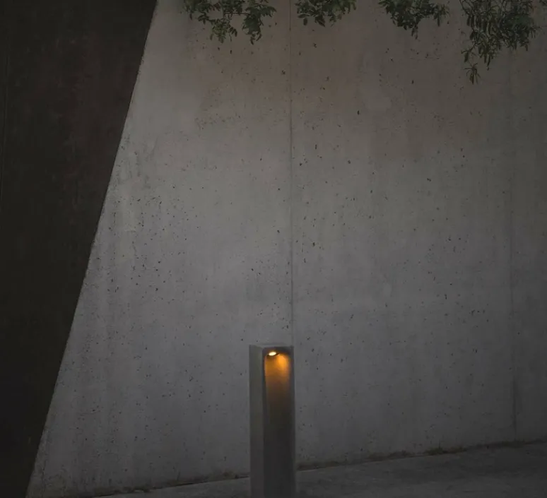Lampadaire*Faro Borne, Grot 700, , IP55, LED, 2700K, 77 lm, L15,8cm, H70cm - béton