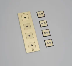 Façade, Buster, Quadruple vertical, Laiton, Avec insert, L9cm, H30,3cm - Buster & Punch