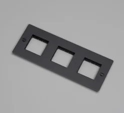 Prise*Buster & Punch Façade, Buster, Triple horizontal, Bronze fumé, Sans insert, L23,2cm, H9cm -