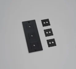 Interrupteur|Prise*Buster & Punch Façade, Buster, Triple vertical, Noir, Avec insert, L9cm, H23,2cm -