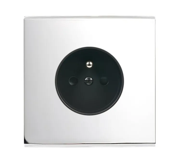 Façade, Confidence, Simple, Chrome, Prise-2P+T x1, L8cm, H8cm - Modelec