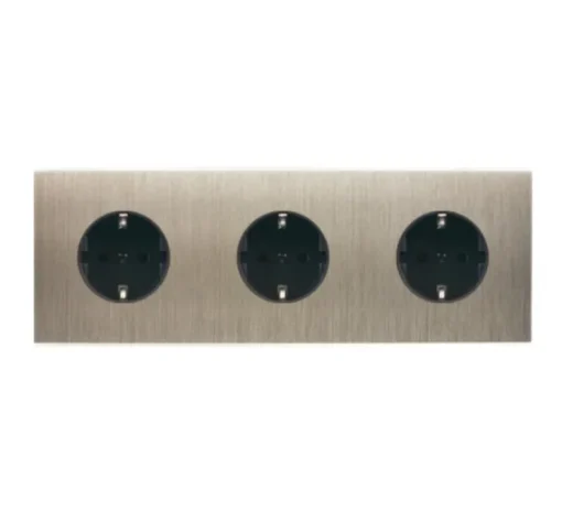 Façade, Confidence, Triple horizontal, Acier brossé, Prise-Schuko x3, L29,3cm, H8cm - Modelec