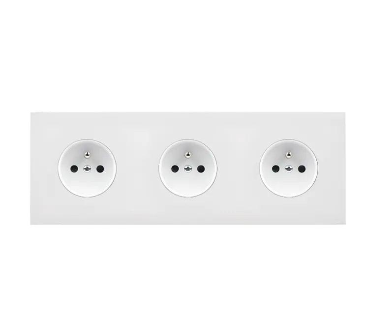 Façade, Désir, Triple horizontal, Blanc mat, Prise-PC x3, L22,2cm, H8cm - Modelec