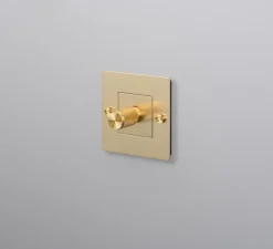 Interrupteur*Buster & Punch Interrupteur, Buster, Simple, Laiton, Variateur 250W LED x1, Laiton, L8,8cm, H8,8cm -